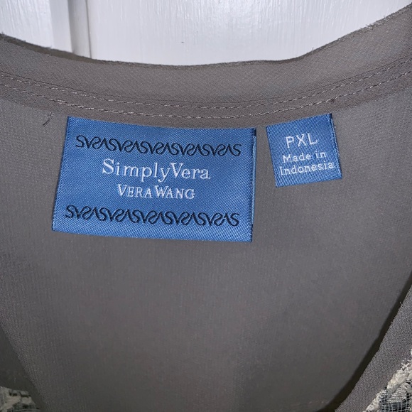 Dress - Picture 3 of 4